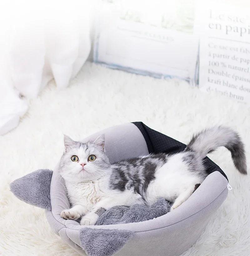 Self-Warming Dog and Cat Bed